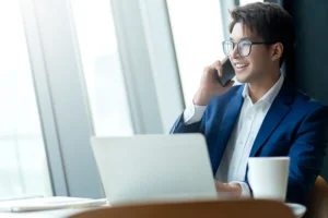 職場で自信を高める：7日間で始める話し方のコツ