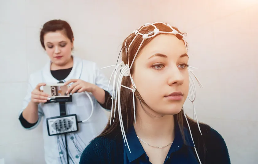 AIが「本物のマインドフルネス」を脳波で識別する未来のアプリ