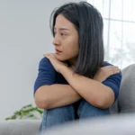 過度な不安が続く理由と対処法は?