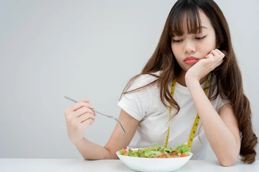 摂食障害の罪悪感や不安とは?症状を理解し回復させる方法
