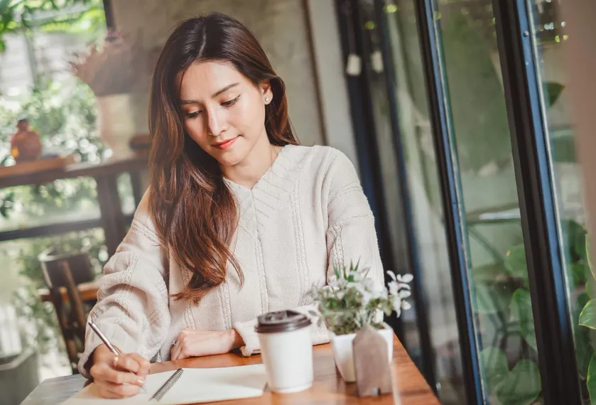 「週1回の“未来の自分への手紙”」で長期ストレスが減少する?