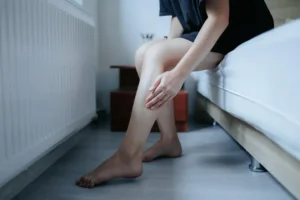 レストレスレッグス症候群の対処法：脚のむずむずを解消し快眠を