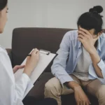 自己嫌悪の長期的な回復プロセス:認知行動療法(CBT)と専門家